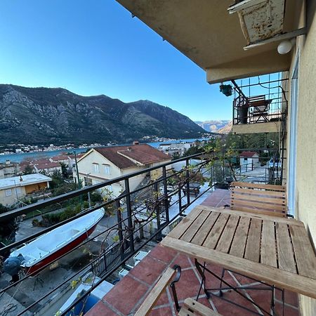 Club Neni Hotel Kotor Exterior photo
